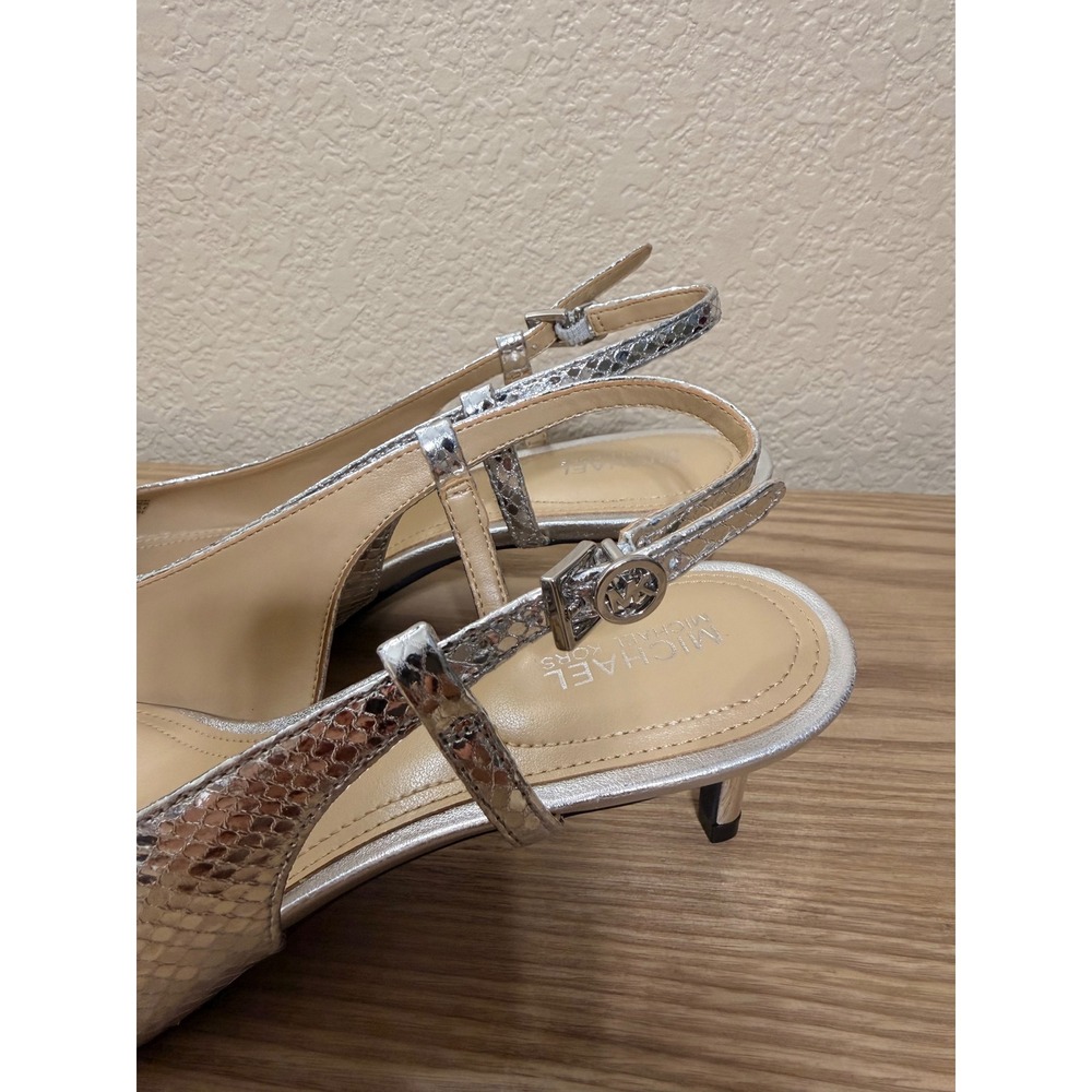 Michael Kors Alora Silver Snake Embossed Slingback Kitten Heel Pumps Womens 7.5 - Picture 3 of 4